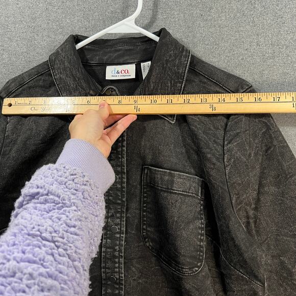 Denim & Co. Confy Knit Acid Wash Snap-Down Big Shirt Black Small - Picture 6 of 9